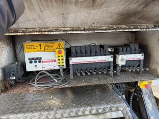 Renault C480 2018 - 8X4 BELT + MIXER 9M3 + REMOTE CONTROL HUB REDUCTION FULL STEEL zdjecie 13