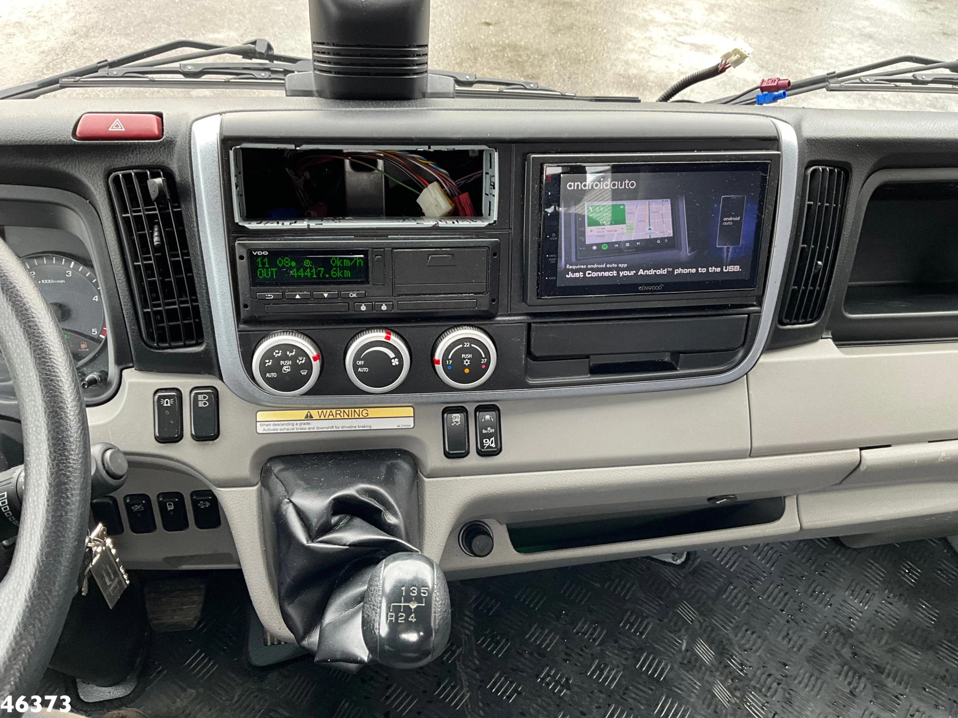 FUSO Canter 2023 - Euro 6 Hyvalift 5 Ton haakarmsysteem + Flatbedcontainer Just 44.417 km! obrázek 13