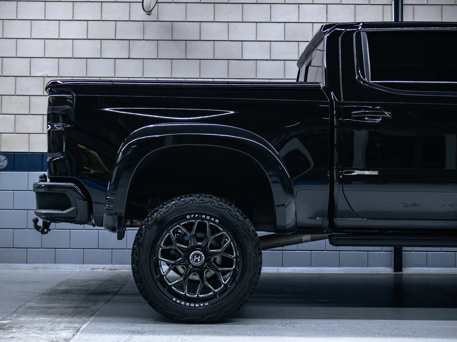Chevrolet Silverado 2019 - High Country image 6