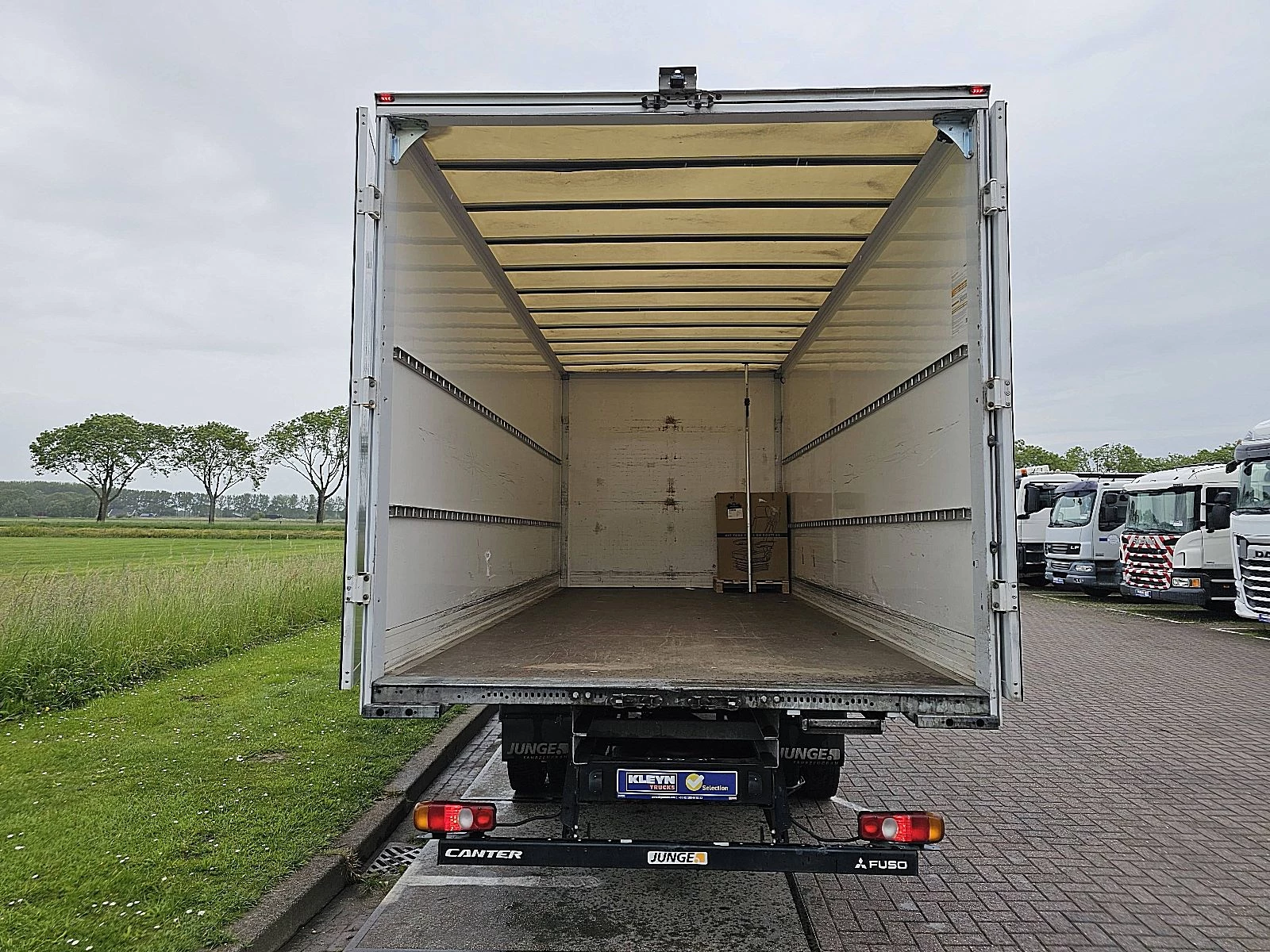 FUSO Canter 2020 - 7C18 imagen 11