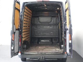 Volkswagen Crafter 2023 - 2.0 TDI 177pk Automaat L3H3 / L2H2 Highline afbeelding 3 miniatuur