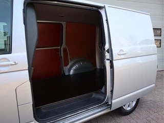 Volkswagen Transporter 2012 - 2.0 TDI 102pk L1H1 - Schuifdeur L+R - Trekhaak - Airco image 4