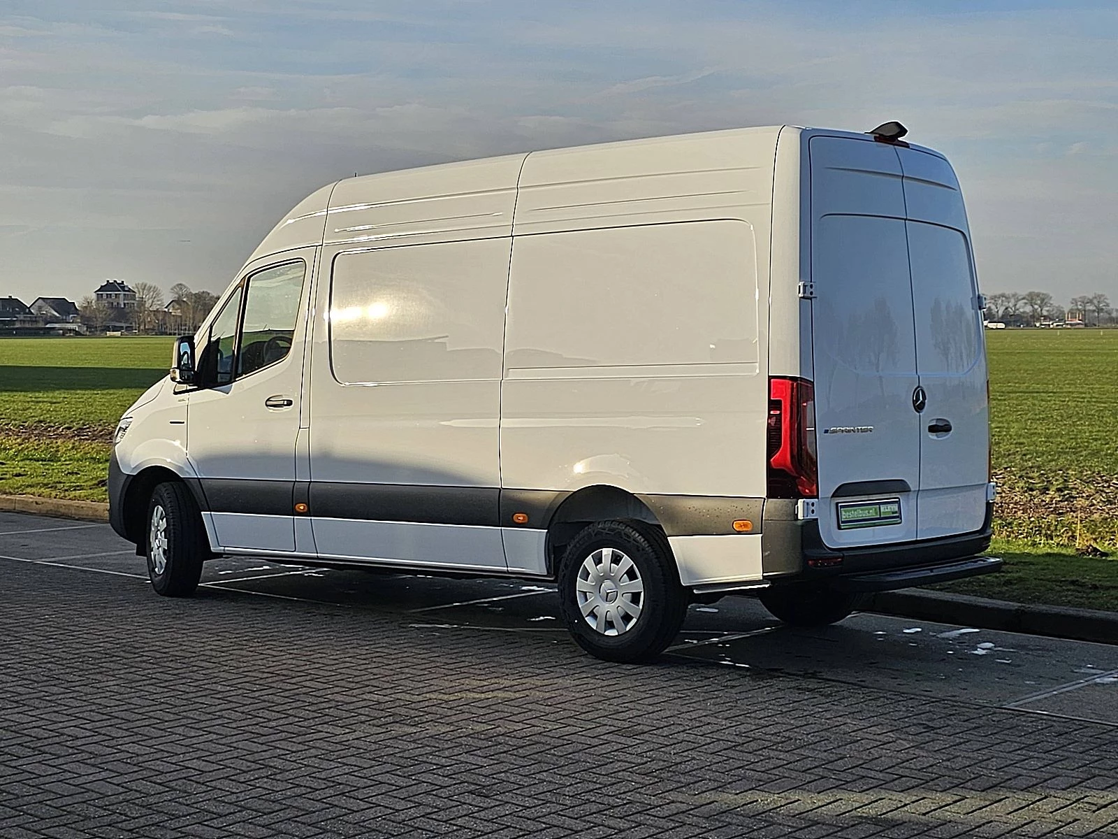 Mercedes-Benz eSprinter 2026 Bild 6