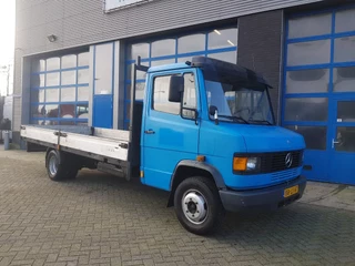 Mercedes-Benz 611 D 1994 - Open laadbak Manual immagine 5