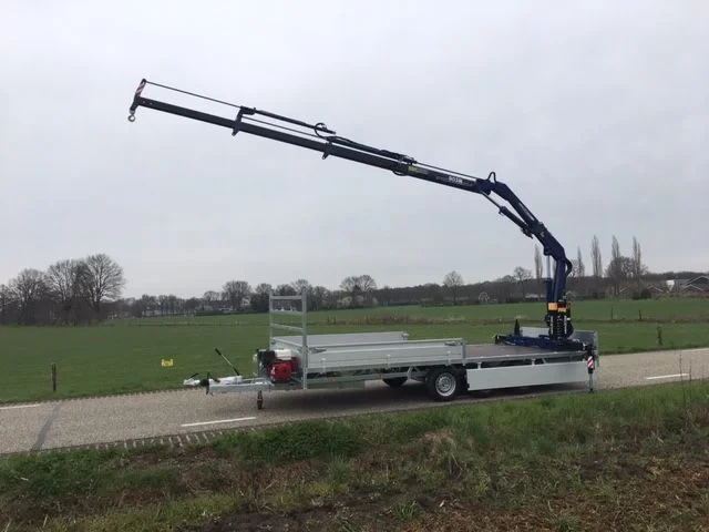 Hulco Medax 2026 - 3.5 ton en Amco Veba 903 kraan afbeelding 1