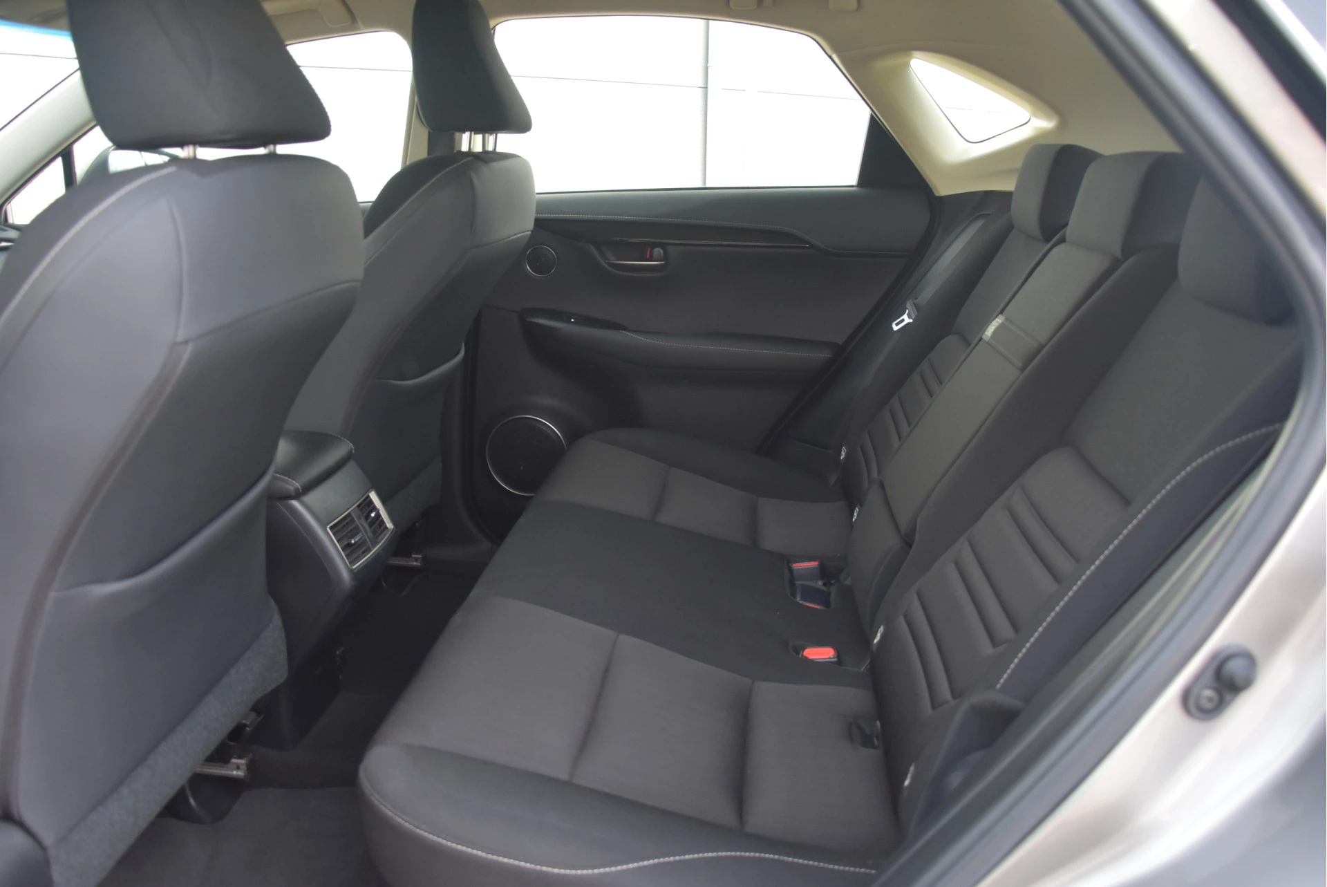 Lexus NX 2018 - 300h AWD | Safety Pack | Trekhaak Bild 10