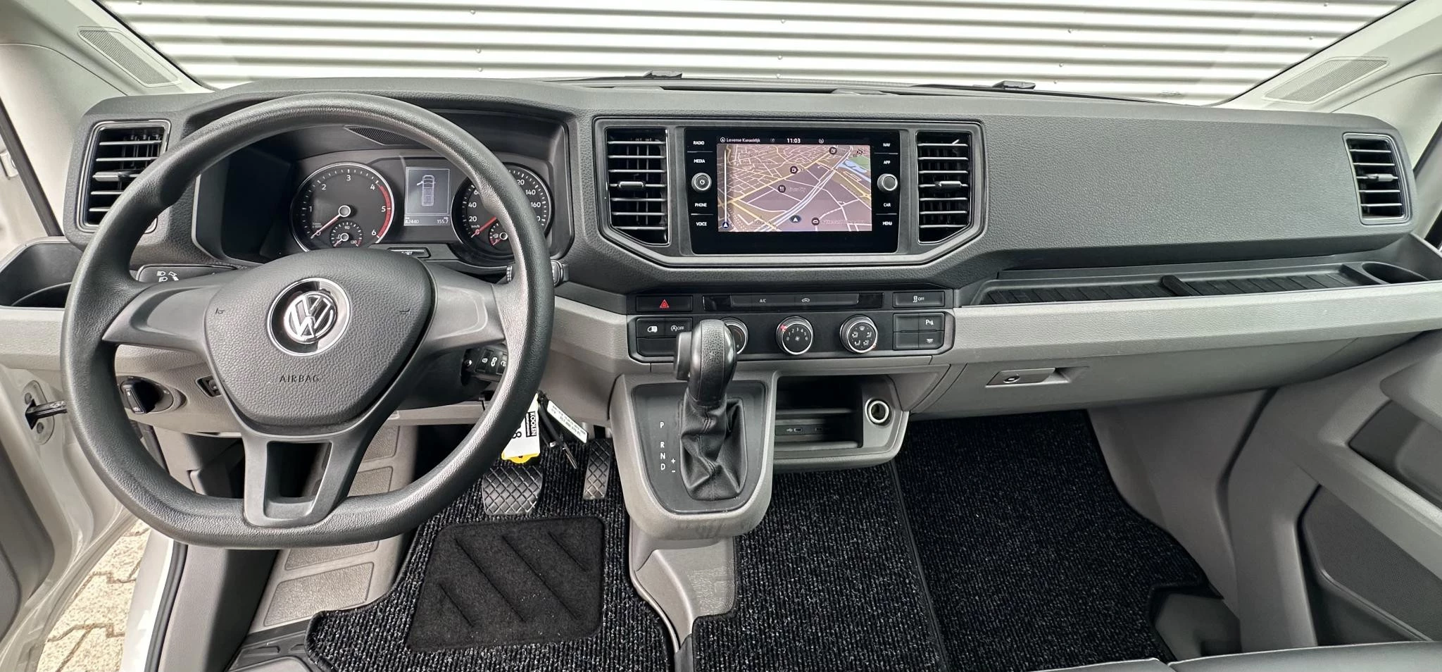 Volkswagen Crafter 2023 - 35 2.0 TDI L4H2 Automaat 140 PK obrázek 2