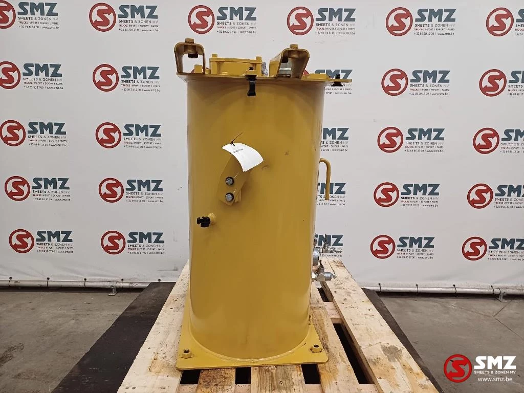 Caterpillar 2022 - Hydraulic oil system Caterpillar afbeelding 2