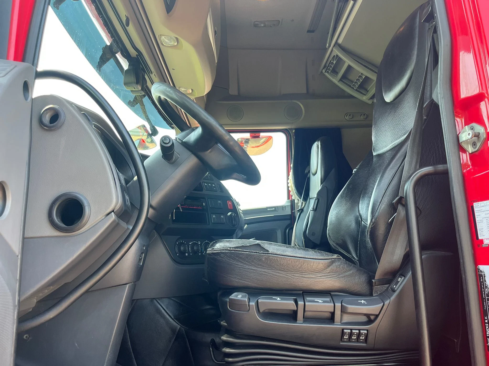 DAF XF 460 2015 - FT INTARDER zdjęcie 13