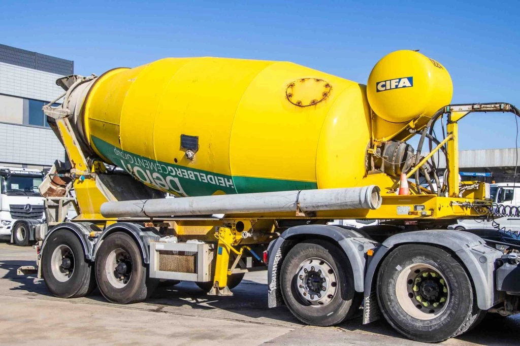 MOL 2013 - MOL-BETON MIXER/MALAXEUR/MISCHER 10M3 immagine 2