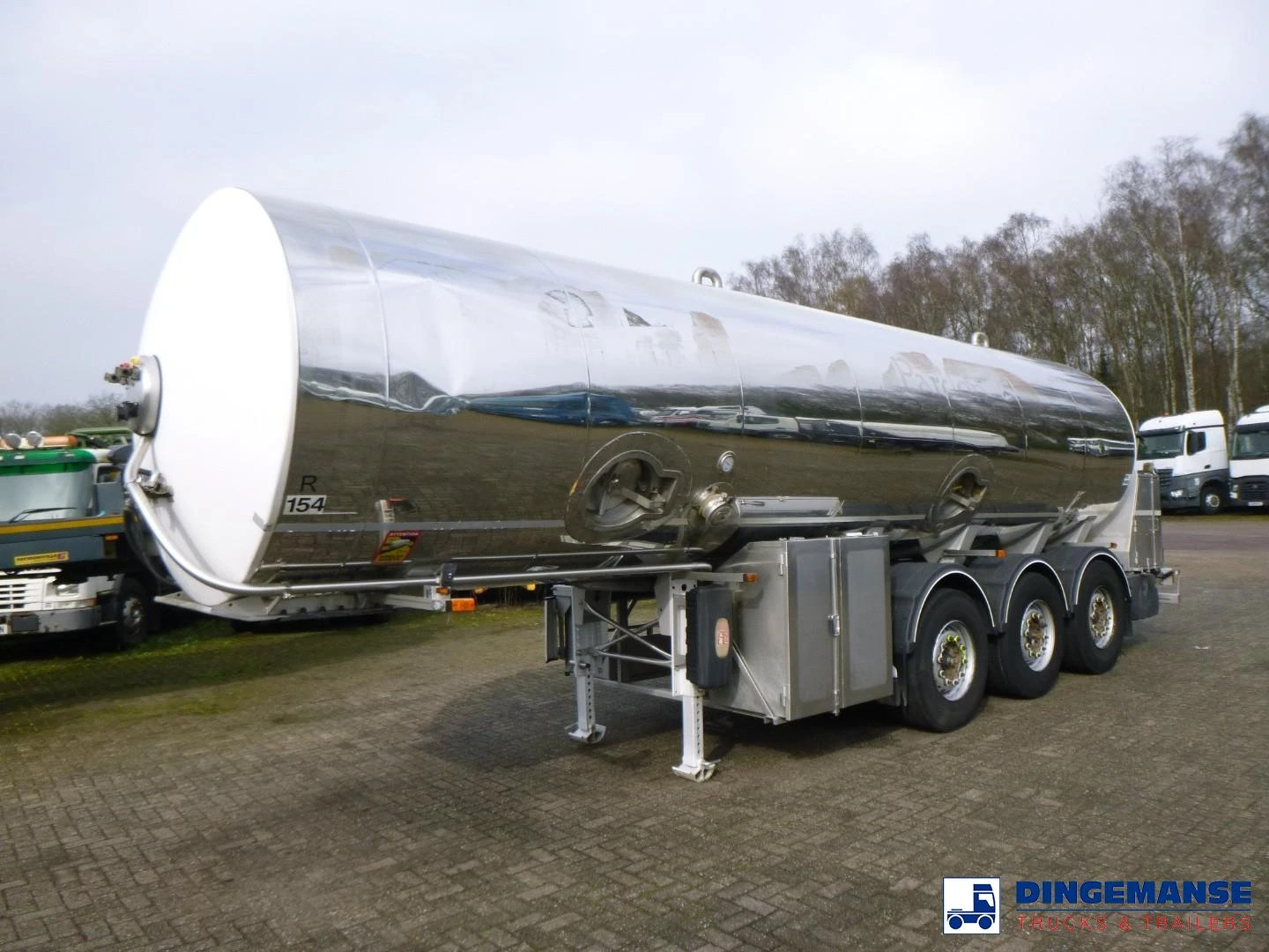 Maisonneuve Food (milk) tank inox 29 m3 / 1 comp + pump 2014 obrázek 1