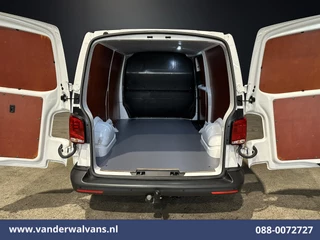 Volkswagen Transporter 2023 - 2.0 TDI L2H1 Euro6 Airco | Navigatie | Apple Carplay | Android Auto | Trekhaak изображение 3