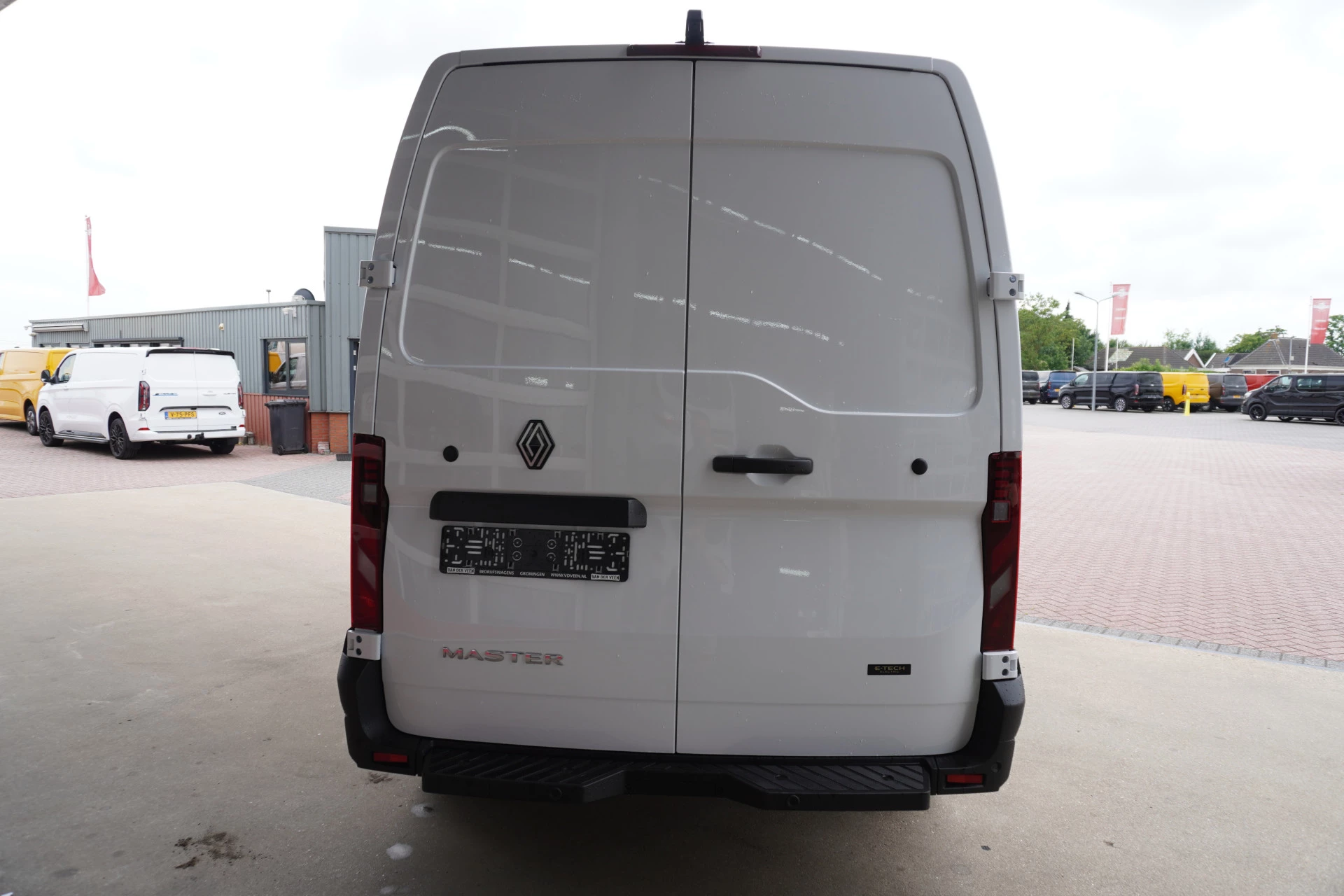 Renault Master 2026 - E-Tech T35 L2H2 Advance long range 87 kWh 143PK Automaat image 6