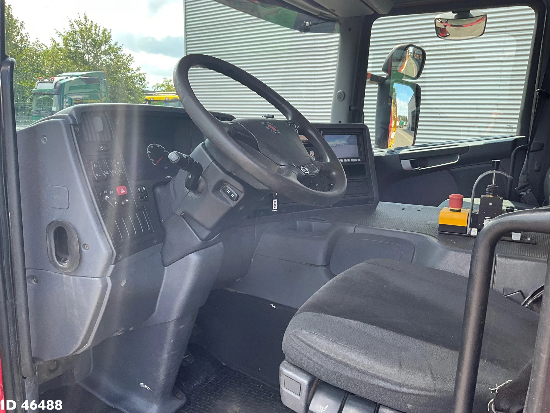 Scania P 2015 - 320 Euro 6 Hyvalift 14 Ton portaalarmsysteem afbeelding 12