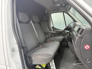 Opel Movano 2021 - 2.3 Turbo 150 PK / L2H2 / 1e EIG. / TREKHAAK / 3-ZITS / AIRCO / CRUISE / INRICHTING / LED / 2500 KG AHG zdjecie 6