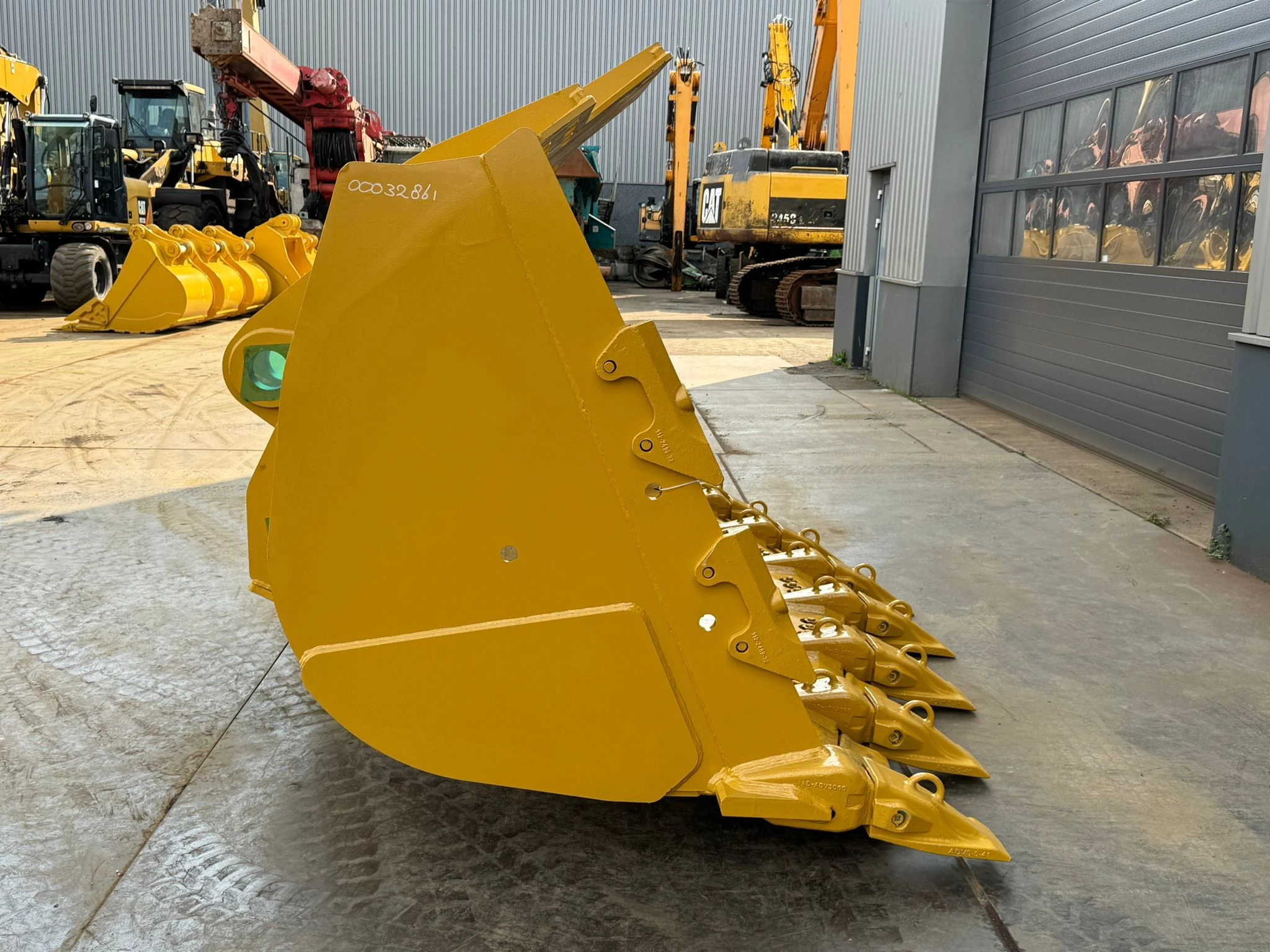 Caterpillar Loader Bucket CAT 988K - 6.9m3 / 158in 2026 immagine 6