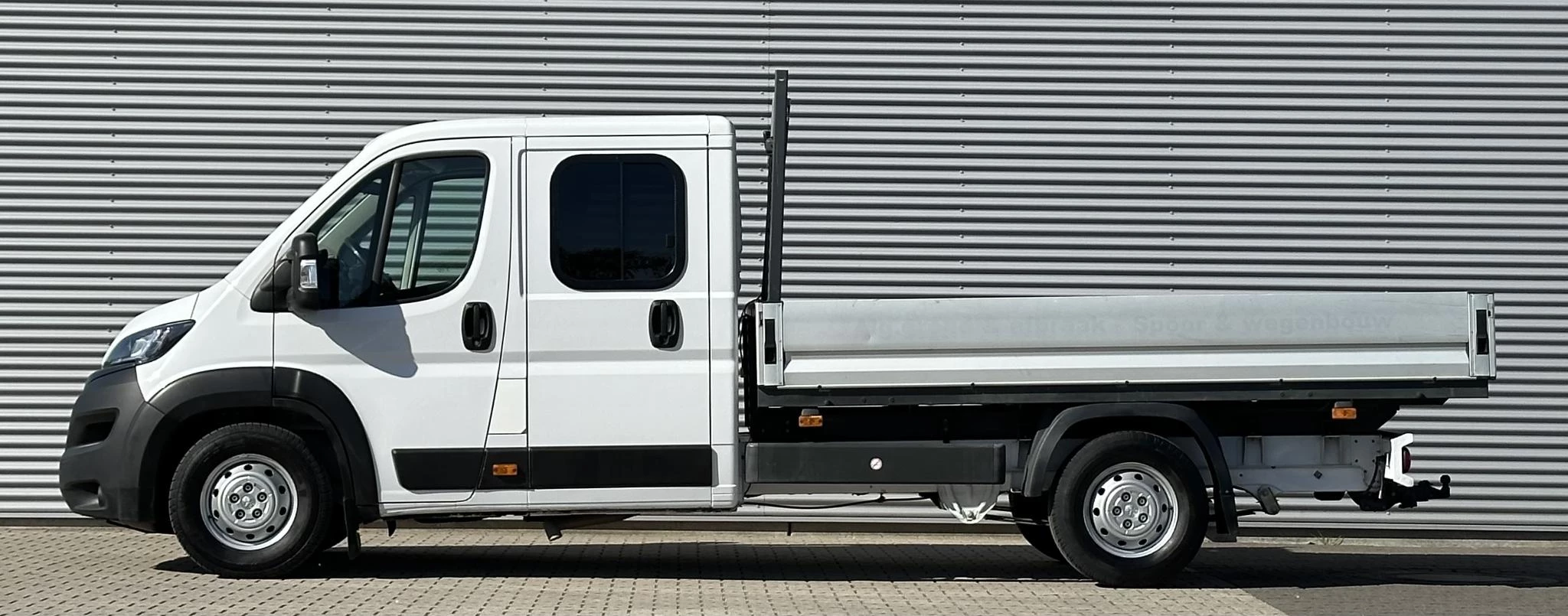 Peugeot Boxer 2023 - Open laadbak 2.2 165PK L4 DC Dubbele cabine zdjęcie 7