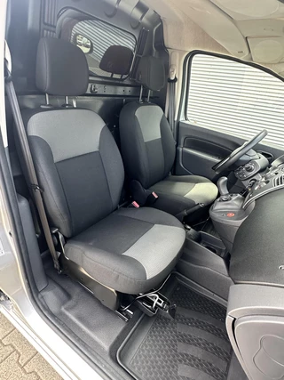 Renault Kangoo 2018 - 1.5 dCi 90 Energy Comfort Maxi obrazek 4