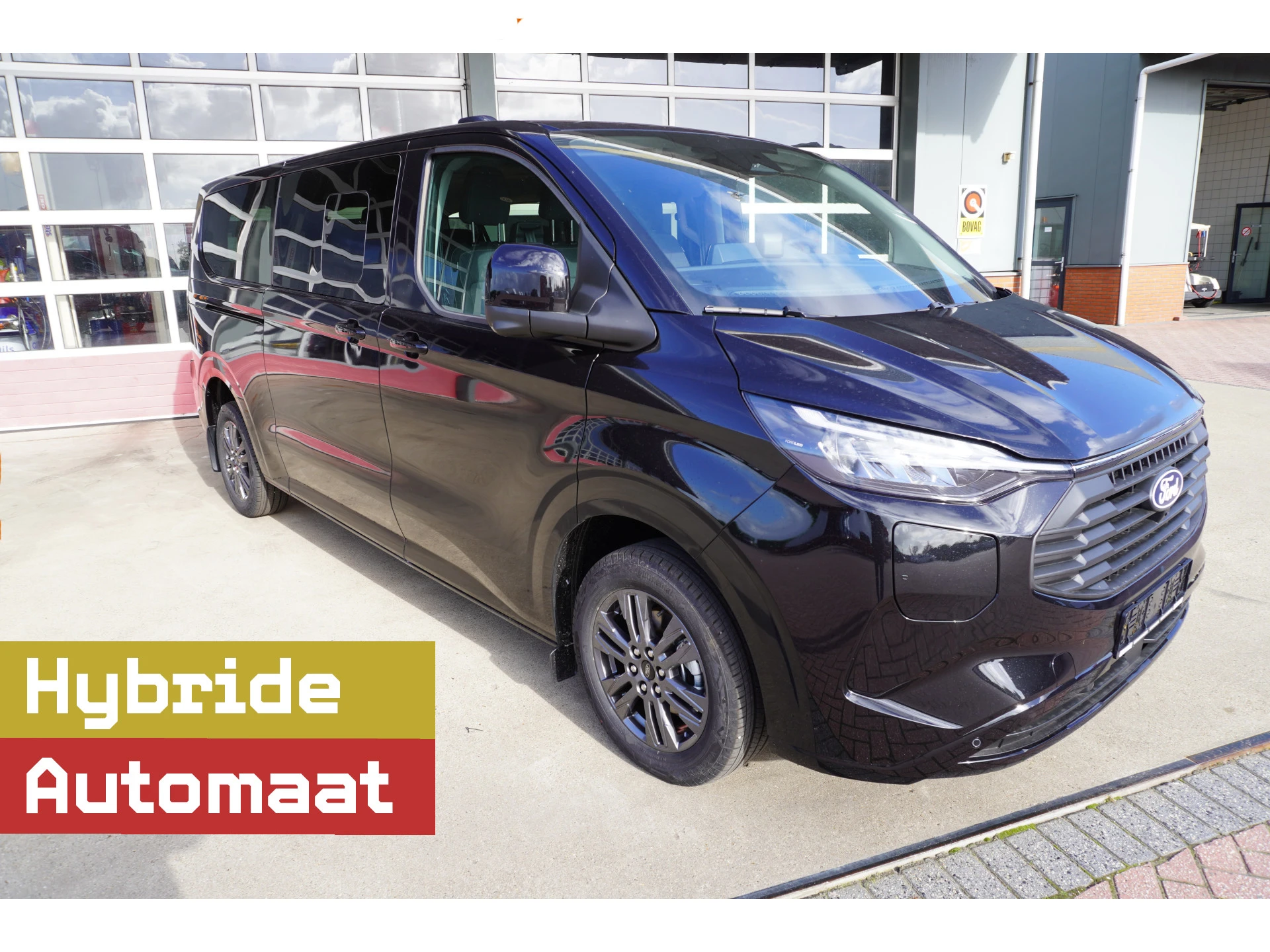 Ford Transit Custom 2026 - 340L 2.5 PHEV 233PK L2H1 Limited 9 Persoons PHEV Automaat afbeelding 1