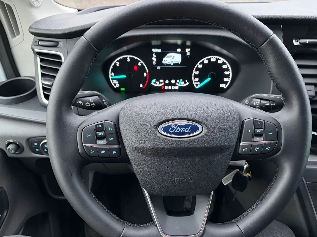Ford Transit 2024 - 2.0TDCI L3H2 Automaat Airco Navi Cruisecontrol Trekhaak Nieuw BPM VRIJ image 18