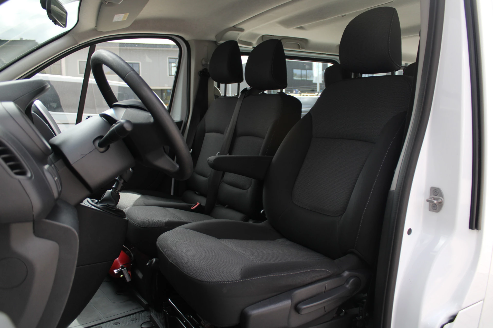 Renault Trafic 2020 - Passenger 2.0 dCi 120 Grand Life 120pk 9 Zits - Prijs incl. BTW - Airco - Cruise - LED - Navi - Bluetooth - Rijklaar obrázek 16