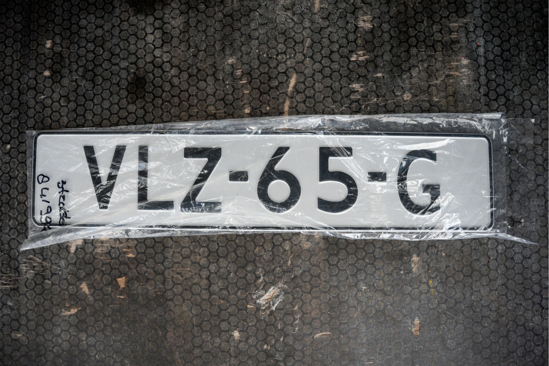 Opel Vivaro 2021 - 2.0 L2H1 125PK | Bedrijfswageninrichting | Cruise | Carplay | Camera | Airco | PDC | Trekhaak image 27