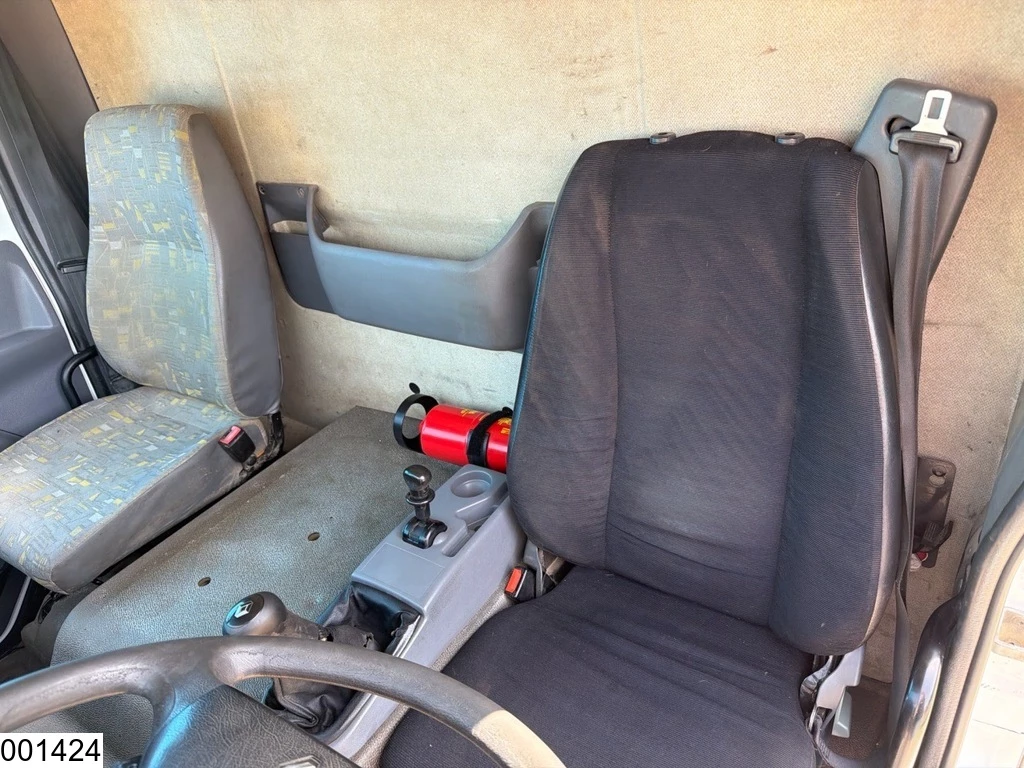 Renault 2002 - Midlum 220 Manual gearbox, Petrol, 11,385 litres, 4-cylinder afbeelding 7