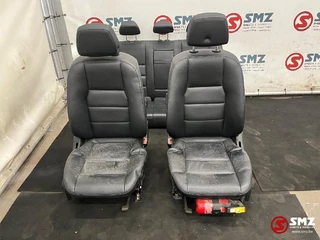 Mercedes-Benz N/A - Occ set interieur met zetels W204 Mercedes image 1