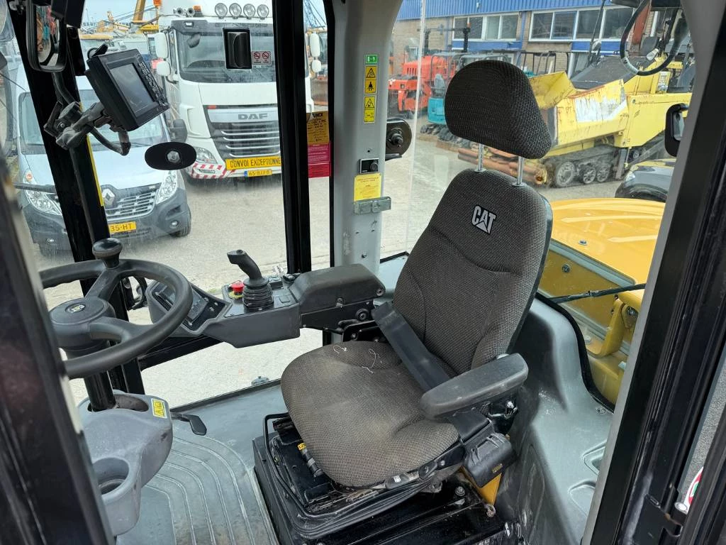 Cat 2021 - CS78B TRIMBLE GPS INCL obrázek 13