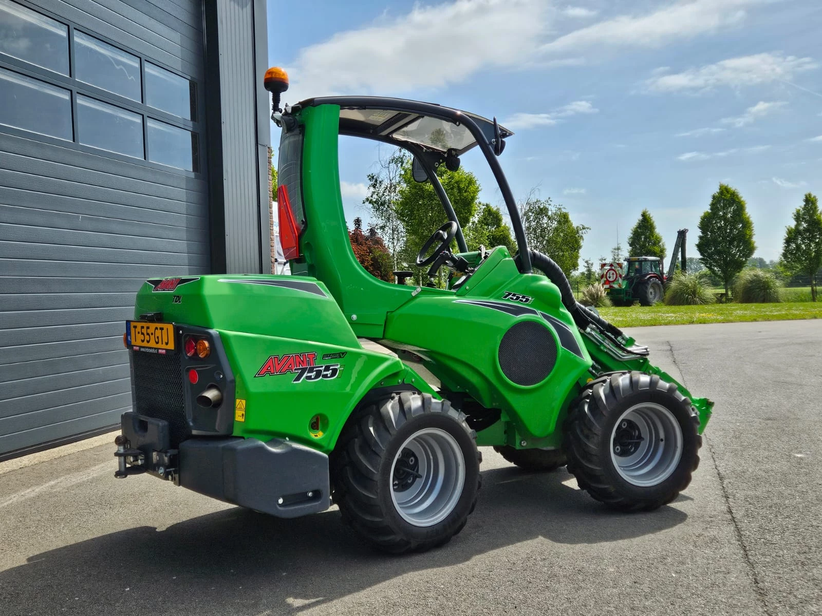 Avant 2025 - 755i TDL+ Mini-shovel afbeelding 3
