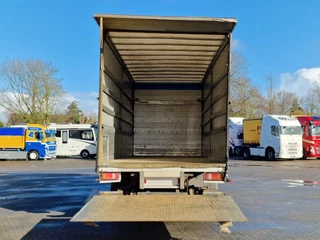 MAN TGM 2015 - 18.290 - Tautliner with sideboards - Loadlift - Full air - Euro 6 - Automatic gearbox imagen 8
