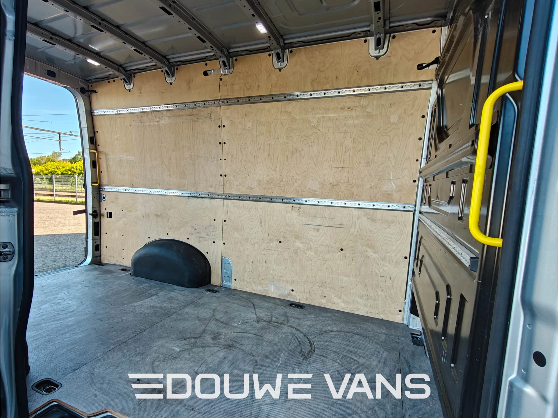Volkswagen Crafter 2022 - L3 H2 Automaat Zilver Camera Stoelverw. Carplay image 21