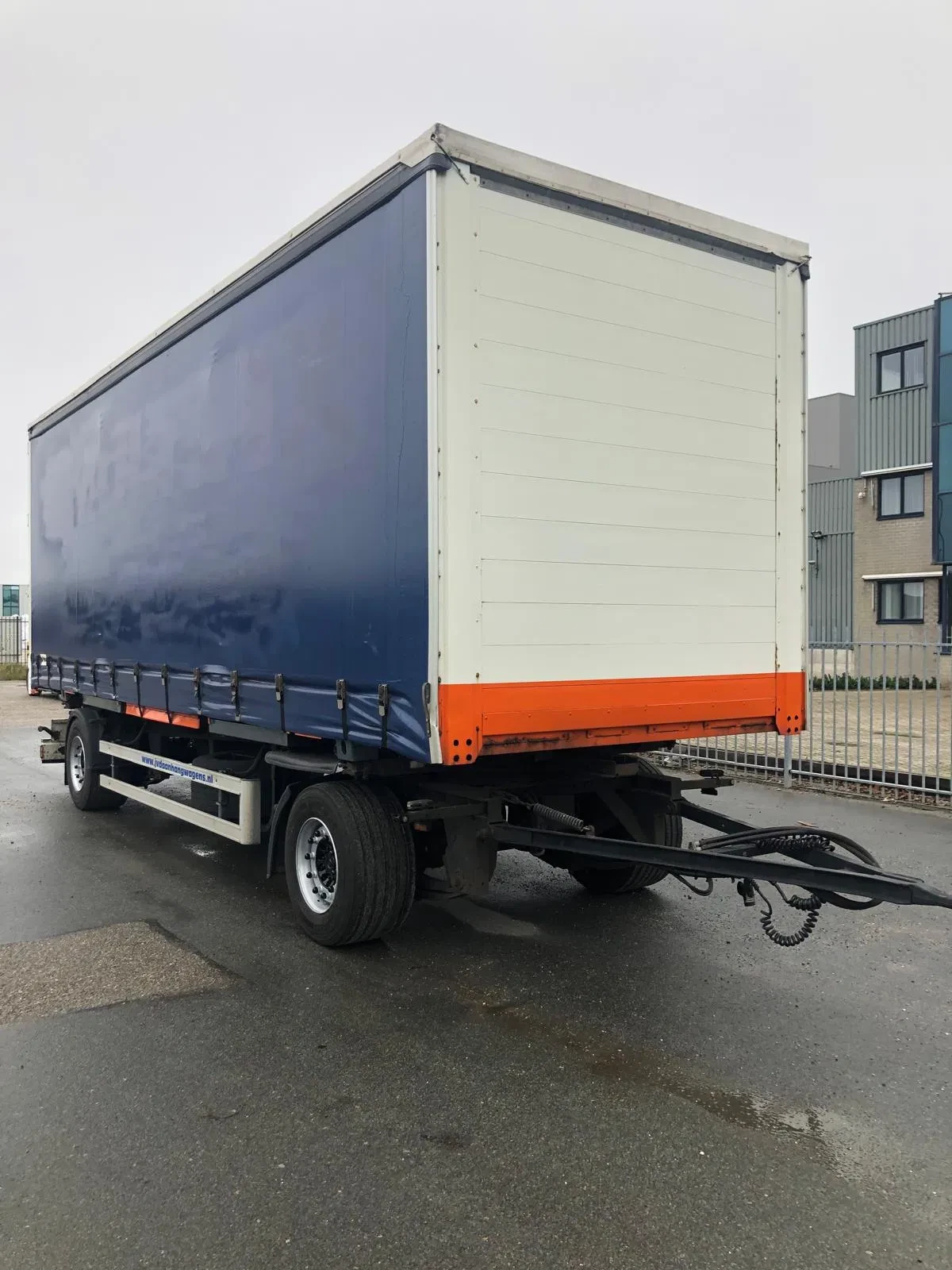 Schmitz Cargobull - Losse BDF bak. Afmetingen 813 x 248 x 260 cm. v.v. Schuifzeilen en Schuifdak. 2 achterdeuren. afbeelding 4