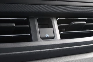 Ford E-Transit Custom 2026 - 340 L2H1 Limited 71 kWh 218pk | 2x Schuif | DDS LED | 360 Camera | B&O | ACC | Navi | Verwarmd stuurwiel | Elek trekhaak | AGR-stoel | Rijklaar zdjecie 22