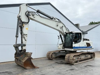 Liebherr 2016 - R924 LC - GPS / NEW CHAIN + SPROCKET imagen 2 miniatura