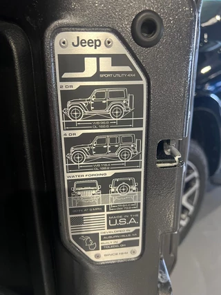 Jeep Wrangler 2019 - 2.2D Sahara изображение 11
