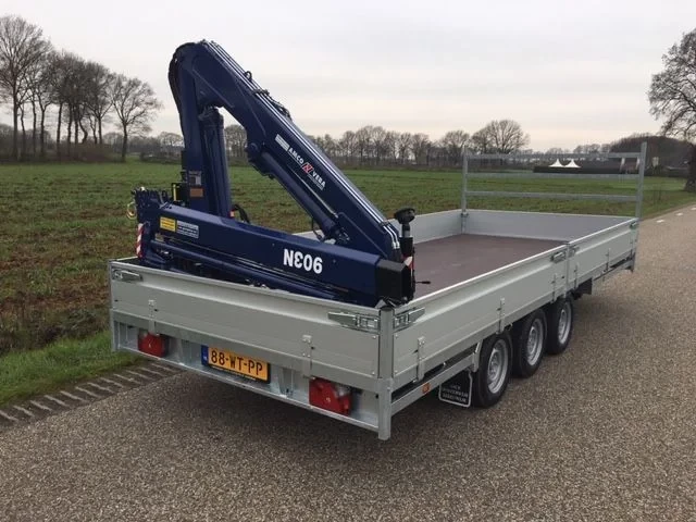 Hulco Medax 2026 - 3.5 ton en Amco Veba 903 kraan afbeelding 2