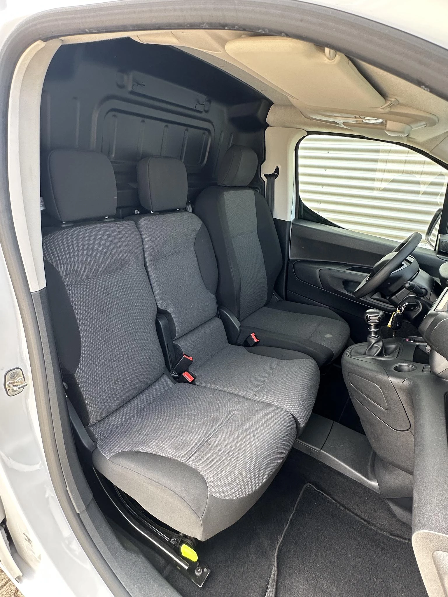 Peugeot Partner 2023 - 1.5 100 pkL1 Airco|Navi|Cruise Berlingo/Combo image 4