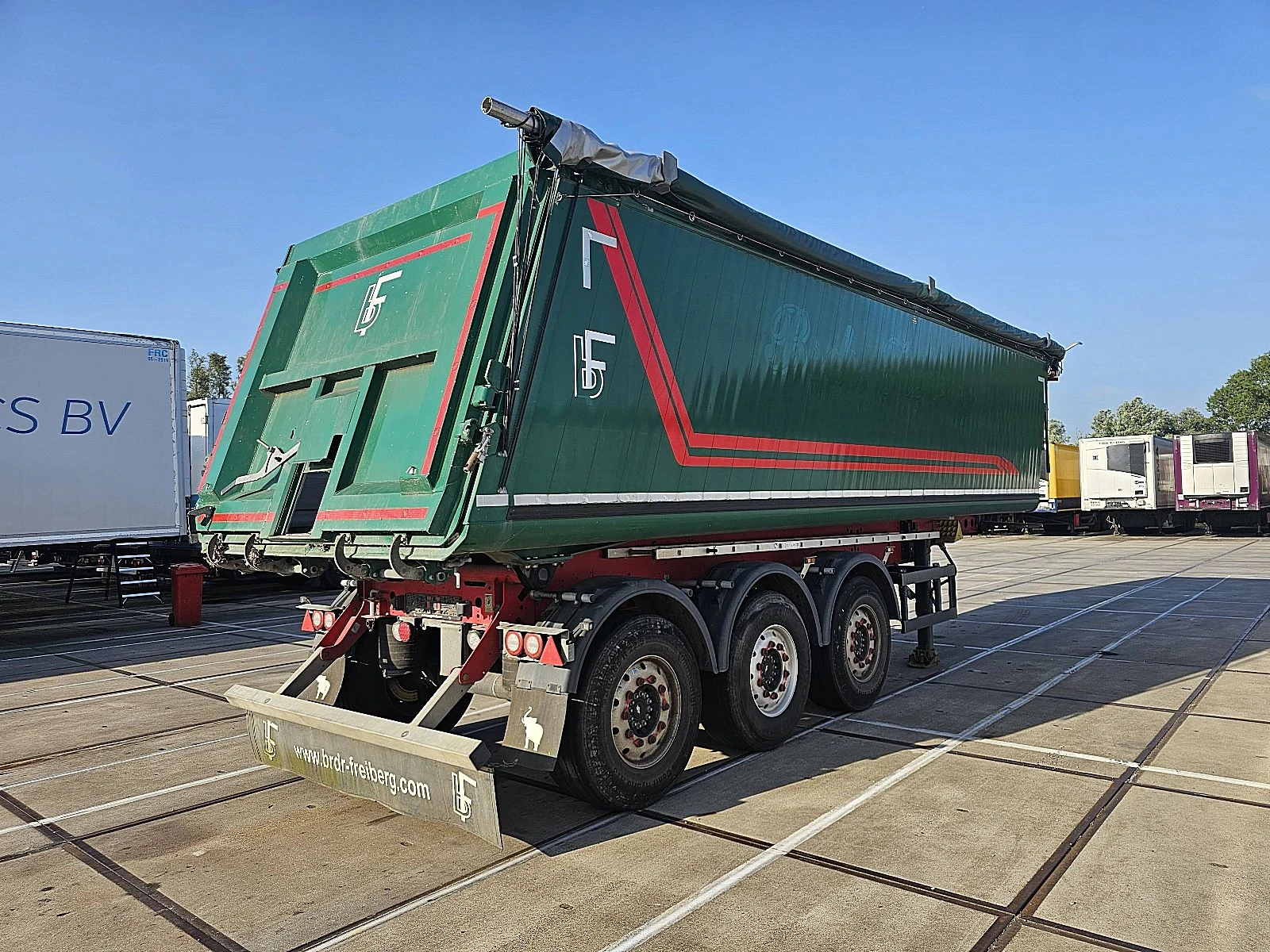 Schmitz Cargobull 2021 - SKI 24 SL 8.2 obrázek 2