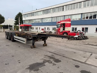 Schmitz Cargobull N/A 2010 - SCF 24 SAF AXLE DISC BRAKES EXTENDABLE immagine 1
