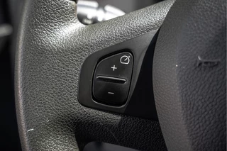 Renault Trafic 2018 - Passenger **1.6 dCi 9-Pers L2H1 | Incl. BPM, BTW vrij | R-Link | Navi | Airco | Cruise | PDC | MF Stuur | Start / Stop** zdjecie 17