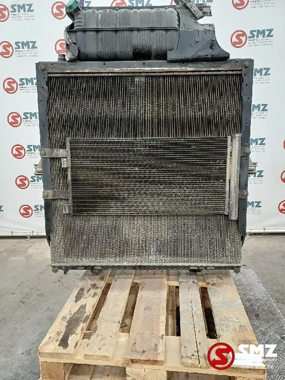 MAN 2016 - Occ radiator + expansievat MAN obrázek 1