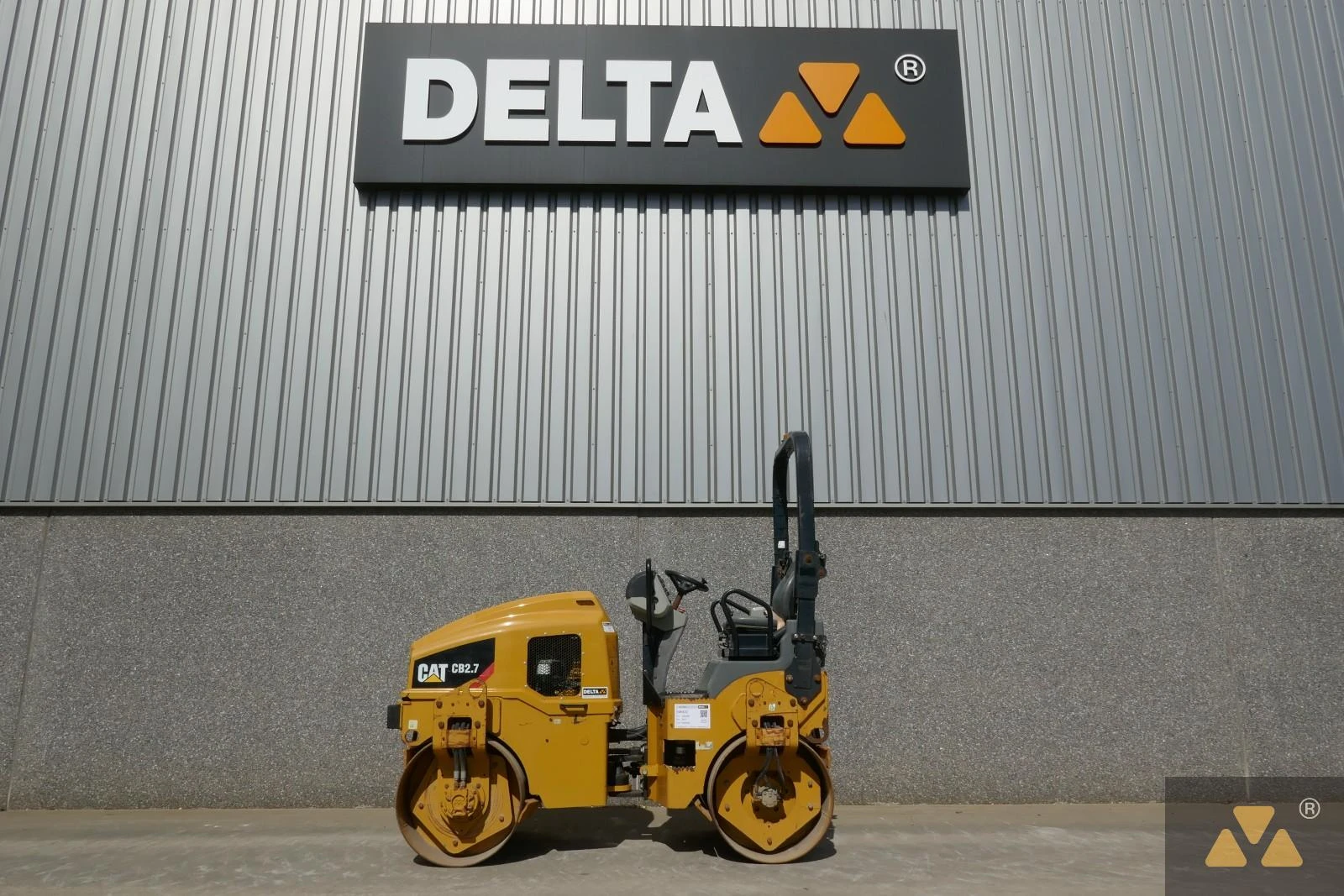 Caterpillar 2018 - CB2.7 image 1