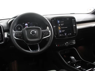 Volvo XC40 2023 - 1.5 T5 Plug-in hybrid Plus Dark imagem 3 miniatura