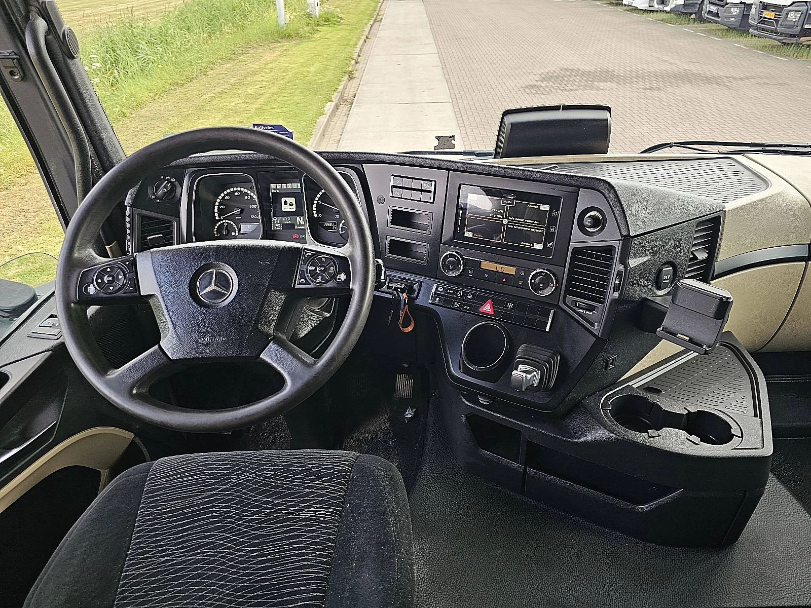 Mercedes-Benz Actros 2019 - 1843 obrázek 8