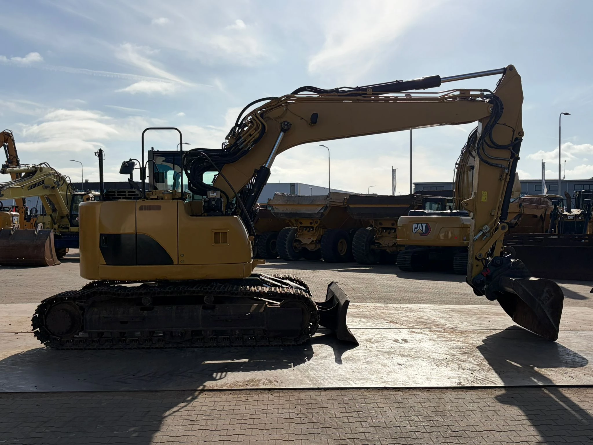 Caterpillar 314DLCR - Front Blade 2010 image 6
