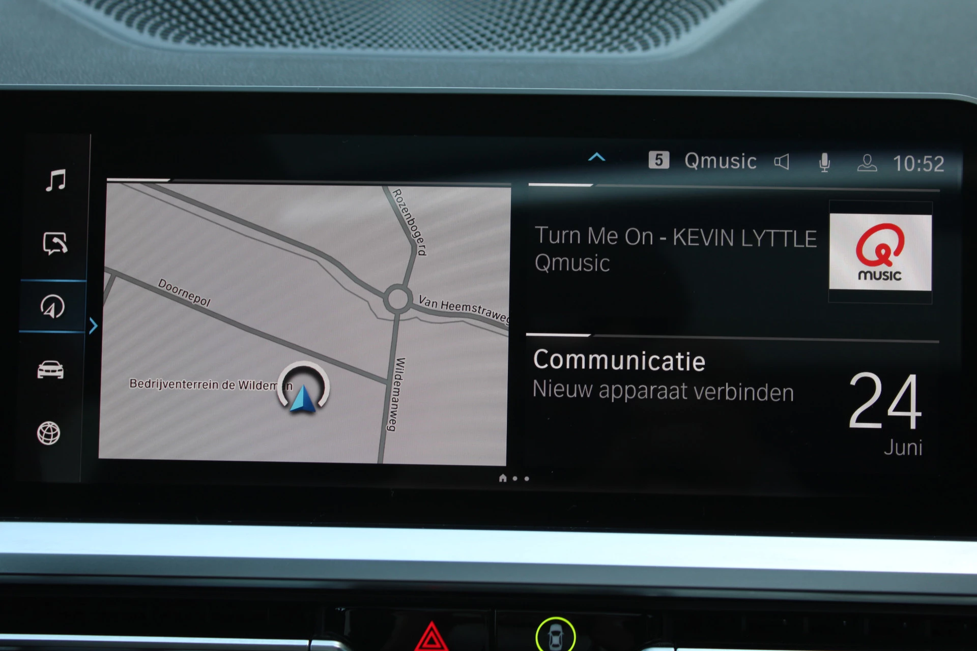 BMW 3 Series 2022 - Touring 330e High Executive M-SPORT PANORAMADAK MEMORY KEY-LESS CAMERA CARPLAY immagine 35