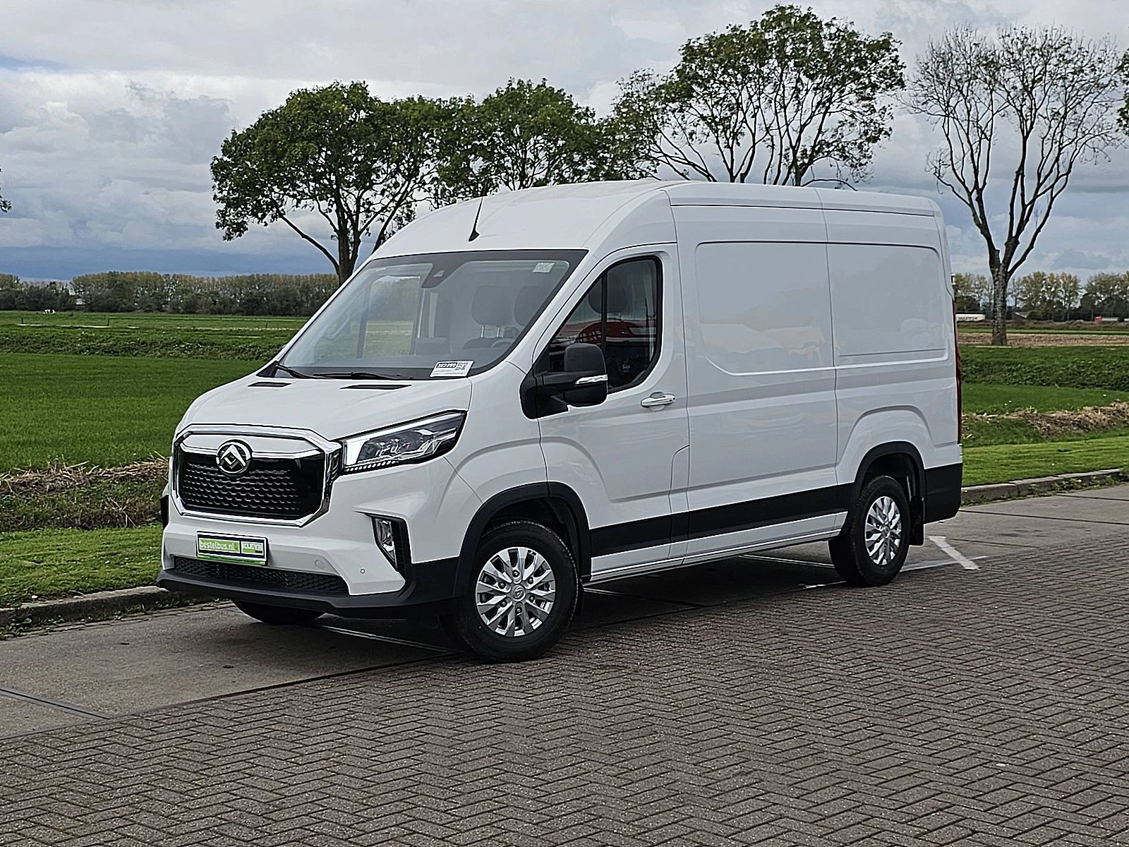 Maxus eDeliver9 2025 imagem 2