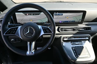 Mercedes-Benz V-Class 2024 - 300d 4-Matic AMG L2 Exclusive DC zdjecie 21