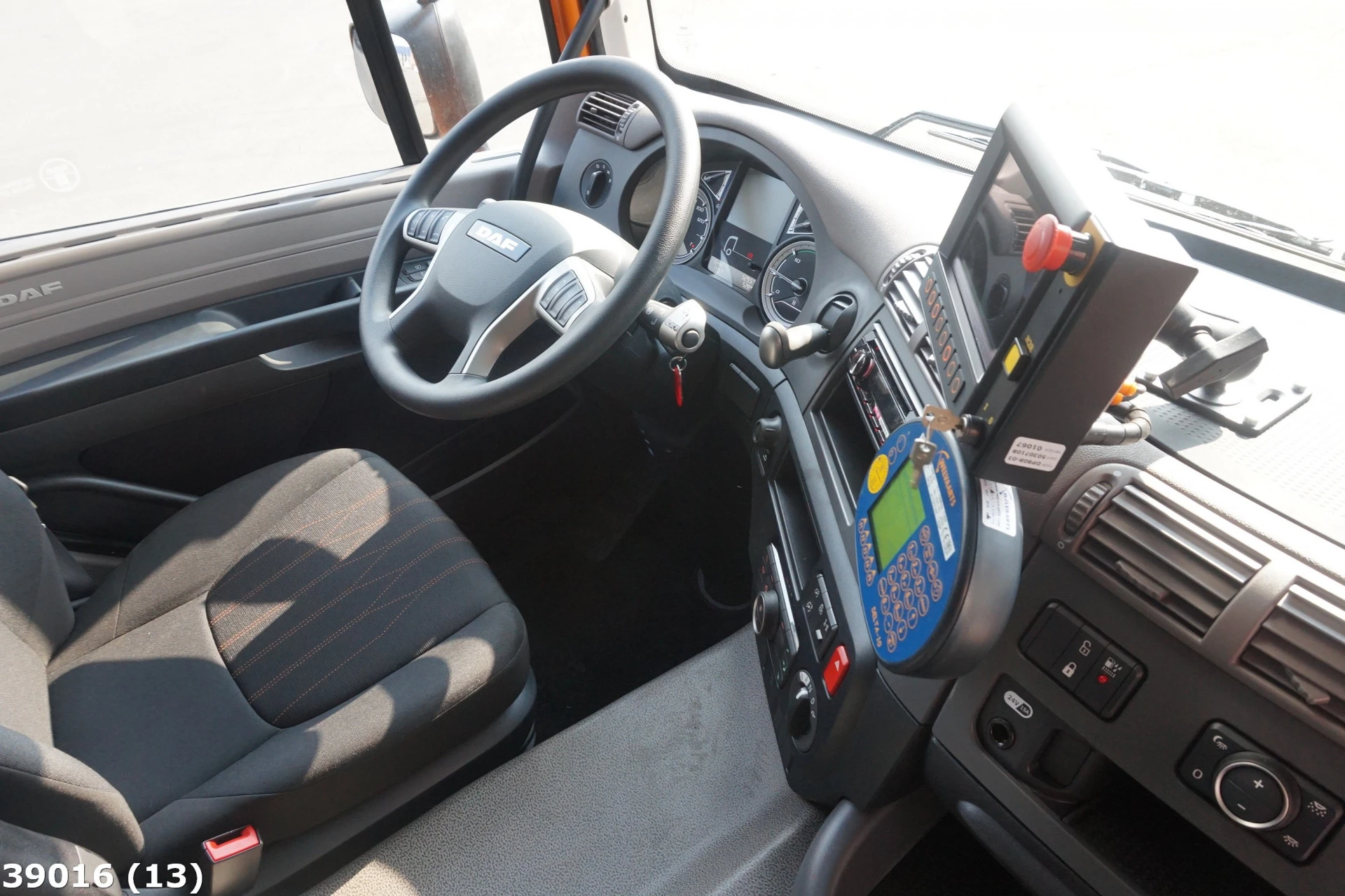 DAF FAG CF 340 Geesink 20m³ Welvaarts weighing system 2019 imagen 18